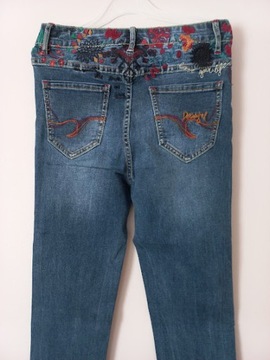 Desigual damskie spodnie jeans wysoki stan 24