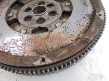 СЦЕПЛЕНИЕ ДВУМАССОВОЕ КОЛЕСО 03G141025F LEON II 2.0 TDI