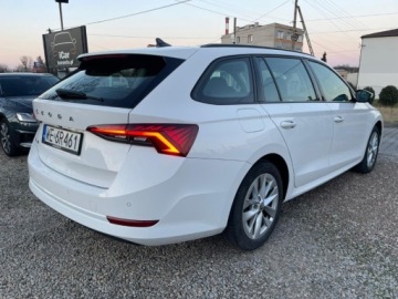 Skoda Octavia IV Kombi 2.0 TDI 150KM 2022 Skoda Octavia 2.0 TDI 150 KM DSG AMBITION BEZWYPADKOWY 2.0 Diesel 150KM, zdjęcie 10