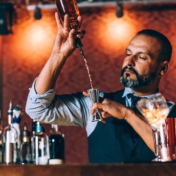 МЕРНАЯ МЕТАЛЛИЧЕСКАЯ ДВУХСТОРОННЯЯ МЕРКА ДЛЯ АЛКОГОЛЬНЫХ НАПИТКОВ 25/50МЛ