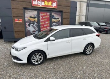 Toyota Auris II Touring Sports Facelifting 1.6 D-4D 112KM 2017 Toyota Auris 1.6 D 112 KM 135.000 km 2017r Warszawa 1.6 Diesel, zdjęcie 8
