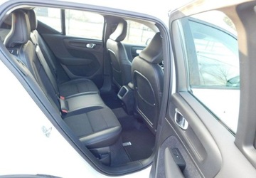 Volvo XC40 Crossover 2.0 D3 150KM 2019 Volvo XC 40 z Gwarancja Kamera Model 2020r 2.0 Diesel 150KM, zdjęcie 8