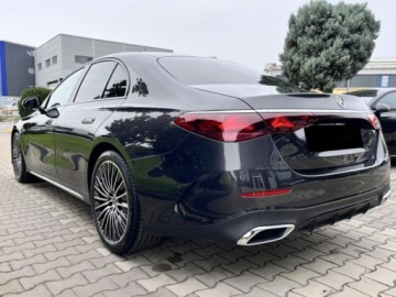 Mercedes Klasa E W214 Sedan 2.0 200 204KM 2025 E Klasa 200 4-Matic AMG 2.0 (204KM) 2025, zdjęcie 4