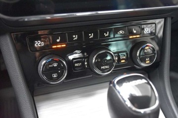 Skoda Superb III Liftback Facelifting 2.0 TDI SCR 200KM 2022 Skoda Superb SalonPL 2.0TDI 200KM DSG Ambition Czujniki El.Bagaznik Smartl, zdjęcie 21