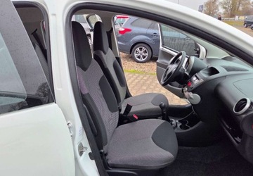 Toyota Aygo I Hatchback 5d Facelifting 1.0 VVT-i 68KM 2012 Toyota Aygo 1,0 Ben Klima Benzyna 68KM, zdjęcie 23