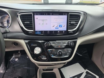 Chrysler Pacifica II 2023 Chrysler Pacifica Touring L 2023 3.6 Benzyna 287KM, zdjęcie 7