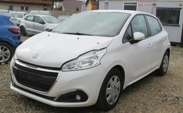 Peugeot 208 I Hatchback 5d Facelifting 1.6 BlueHDi 75KM 2017 Peugeot 208 1.6 Diesel 75KM, zdjęcie 2