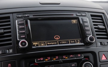 Volkswagen Multivan T6 2013 Volkswagen Multivan 2.0TDI 180KM HighLine DsG Navi Camera Stolik Skora Ful, zdjęcie 16