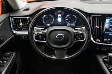 Volvo V60 II  2020 VOLVO V60 T6 AWD R-Design aut Combi 2.0 255KM 2020, zdjęcie 11
