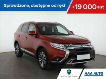 Mitsubishi Outlander III SUV Facelifting 2017 2.0 150KM 2018
