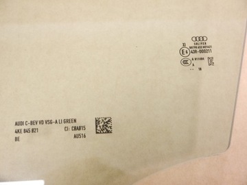AUDI E-TRON 55 SKLO (OKNO) DVEŘE PŘEDNÍ DVOJITÁ
