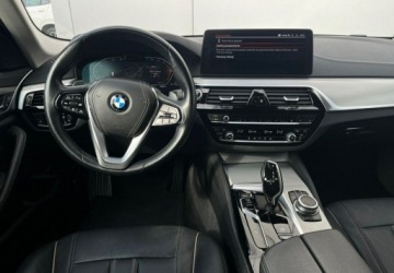 BMW Seria 5 G30-G31 Touring Facelifting 2.0 520d 190KM 2022 BMW Seria 5 XDrive LED Luxury Faktura VAT23 2.0 Diesel 190KM, zdjęcie 34