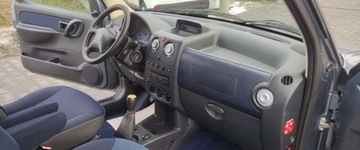 Citroen Berlingo I 1.6 16V 109KM 2005 Citroen Berlingo 1.6 benz ,bezwypadek ,multispace,bogata wersja 1.6 109KM, zdjęcie 10