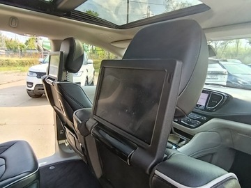 Chrysler Pacifica II 3.6 V6 Hybrid 264KM 2022 pacifica Limited Plug-In Hybrid, Automat, Niski przebieg ,2 X klucz, zdjęcie 34