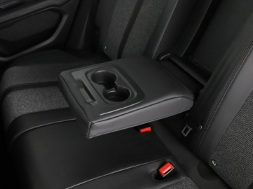 Peugeot 3008 I Crossover Facelifting 1.6 BlueHDi 120KM 2016 Peugeot 3008 Allure navi kamera półskóra hak, zdjęcie 38