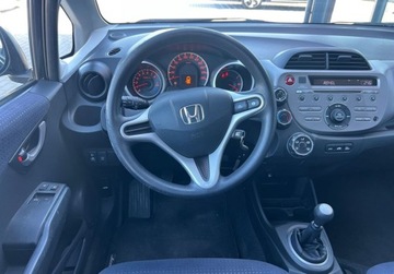 Honda Jazz III 1.2 i-VTEC 90KM 2011 Honda Jazz 1.2Benz.90KM Klima AluNowe Opony Kurtyny ESP Faktura Gwarancja, zdjęcie 10