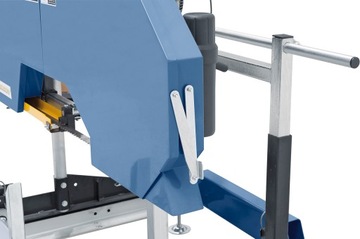 Бензиновая ленточная пила BERNARDO для распиловки древесины.