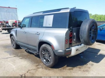 Land Rover Defender IV (L663) 2023 Land Rover Defender 110 SE 2023 3.0l 3.0 Benzyna 395KM, zdjęcie 3