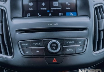 Ford Focus III Sedan Facelifting 1.0 EcoBoost 125KM 2017 Ford Focus Bezwypadkowy, FV23, ST-Line, KredytowanieLeasing, gwarancja 12m, zdjęcie 15