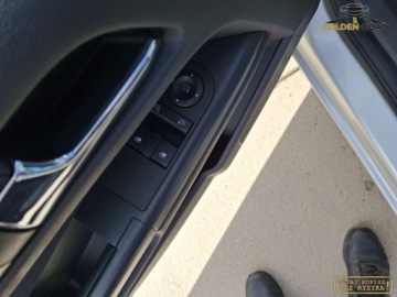 Opel Astra H Hatchback 5d 1.4 TWINPORT ecoFLEX 90KM 2008 Opel Astra 1,4 16v klima elektryka wspomaganie hak oplacony 1.4 Benzyna, zdjęcie 11