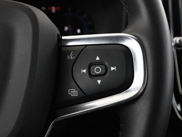 Volvo XC40 Crossover Facelifting 2.0 B3 163KM 2022 Volvo XC 40 FV23% automat B3 mHEV kamera navi LED, zdjęcie 31