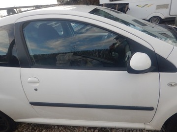 CITROEN C1 3D PRAVÉ DVEŘE KOMPLETNÍ