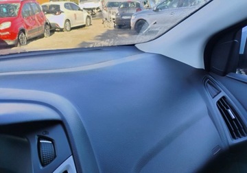 Ford Focus III Kombi 1.6 Duratorq TDCi DPF 115KM 2012 Ford Focus 122012r, SALON POLSKA. Lekko przetarty prawy bok. Jezdzi 1.6, zdjęcie 16