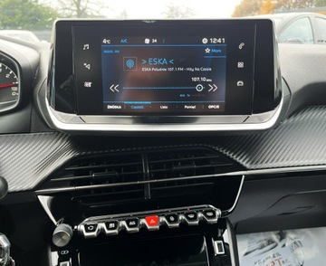 Peugeot 2008 II SUV 1.2 PureTech 130KM 2021 Peugeot 2008 Automat/Manetki /ALLURE/ Salon Pl/, zdjęcie 17