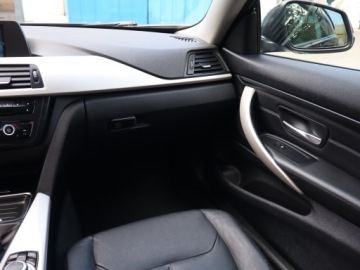 BMW Seria 4 F32-33-36 Coupe 420i 184KM 2015 BMW 4 420i, Skóra, Navi, Xenon, Bi-Xenon, Klima, zdjęcie 7
