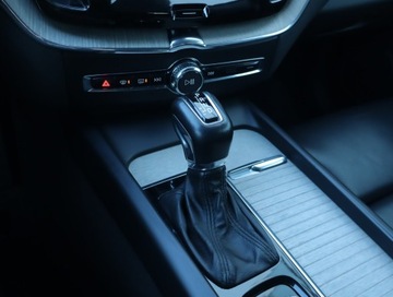 Volvo XC60 II Crossover D4 190KM 2018 Volvo XC60 D4, 187 KM, 4X4, Automat, Skóra, Navi, zdjęcie 11