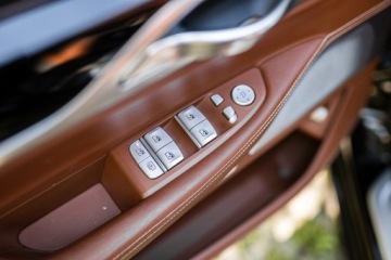 BMW Seria 7 G11-G12 Sedan 750i 450KM 2016 BMW G12 750Li xDrive Individual, zdjęcie 16