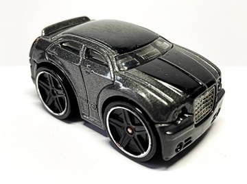 HOT WHEELS-CHRYSLER 300C Z 2015 ROKU (6)
