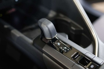 Toyota C-HR II 2024 Toyota C-HR 2.0 Hybrid Dynamic Force Executive 2.0 Hybryda 194KM, zdjęcie 13