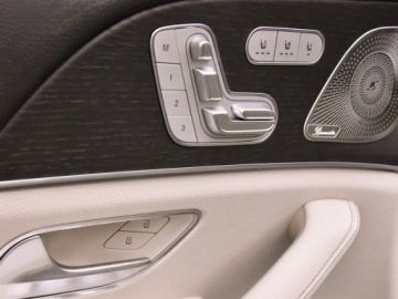 Mercedes GLE V167 SUV Facelifting 3.0 450d 367KM 2025 GLE Coupe 450 d 4-Matic AMG Line 3.0 (367KM) 2025, zdjęcie 17