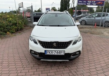 Peugeot 2008 I SUV Facelifting 1.2 PureTech 110KM 2017 Peugeot 2008 1.2 T NAVI Ledy Panorama dach 1.2 Benzyna 110KM, zdjęcie 1