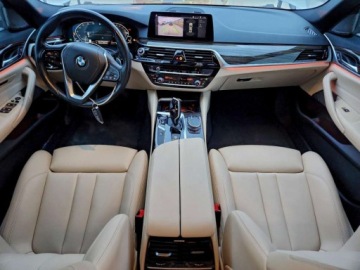 BMW Seria 5 G30-G31 2020 BMW Seria 5 530e 2020 2.0 Hybryda 248KM, zdjęcie 8