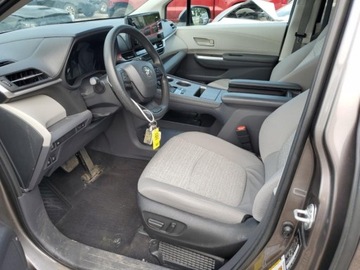 Toyota Sienna III 2022 Toyota Sienna le, 2022r., 4x4, 2.5L 2.5 Hybryda 245KM, zdjęcie 7