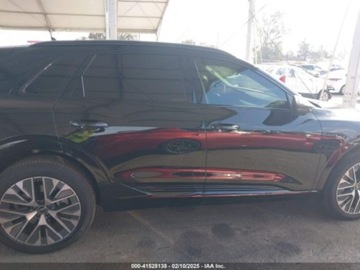 Audi Q8 2024 Audi Q8 2024 Audi Q8 e-tron Premium Plus quattro Elektryczny 414KM, zdjęcie 7