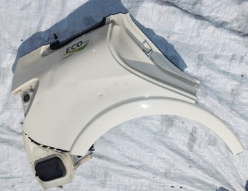 MERCEDES W246 W242 BŁOTNIK PRAWY TYŁ PRÓG LISTWA