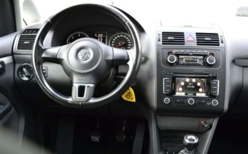 Volkswagen Touran II 1.6 TDI 105KM 2011 Volkswagen Touran Volkswagen Touran 1.6 Diesel 105KM, zdjęcie 23
