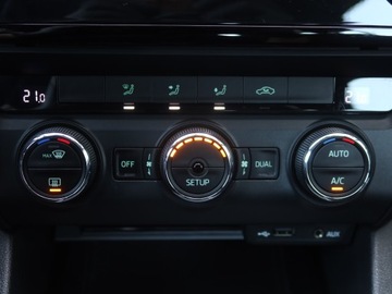 Skoda Octavia III Kombi 1.6 TDI CR DPF 110KM 2014 Skoda Octavia 1.6 TDI, Salon Polska, Klima, zdjęcie 12