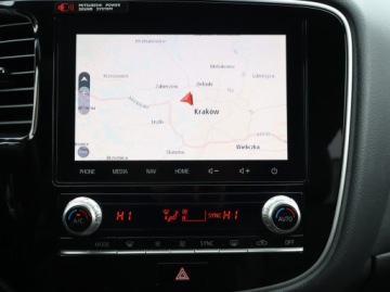 Mitsubishi Outlander III SUV PHEV Facelifting 2020 2.4 PHEV 224KM 2020 Mitsubishi Outlander 2.4 PHEV, Salon Polska, zdjęcie 11