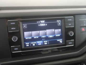 Volkswagen Polo VI Hatchback 5d Facelifting 1.0 TSI 95KM 2022 VW Polo 1.0 TSI, Salon Polska, 1. Właściciel, zdjęcie 12