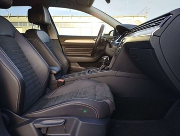 Volkswagen Passat B8 Variant Facelifting 2.0 TDI SCR 200KM 2020 Volkswagen Passat 2.0 TDI 200KM Elegance DSG Virtual LED Matrix ACC Kamera, zdjęcie 23