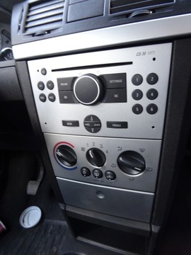 RADIO OPEL CORSA MERIVA CD30 MP3 EUROPA