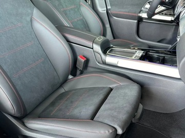 Mercedes GLB SUV 1.3 200 163KM 2025 MERCEDES-BENZ GLB 200 AMG Line Suv 1.3 (163KM) 2025, zdjęcie 9