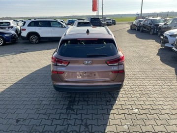 Hyundai i30 II Wagon Facelifting 1.6 CRDi 136KM 2017 Hyundai i30 Automat Skóra Panorama Kamera LED, zdjęcie 4