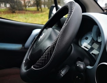 Audi VW Opel Ford Citroen Skoda BMW Premium черный чехол на руль