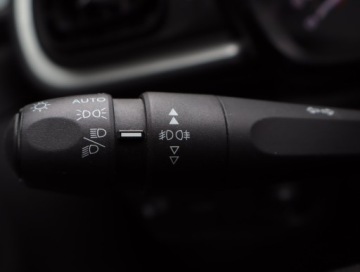 Citroen C3 III Hatchback Facelifting 1.2 PureTech 83KM 2021 Citroen C3 1.2 PureTech, Navi, Klima, Klimatronic, zdjęcie 15