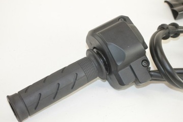 HONDA CB 750 HORNET RH12 PRZEŁĄCZNIK PRAWY MANETKA ROLGAZ